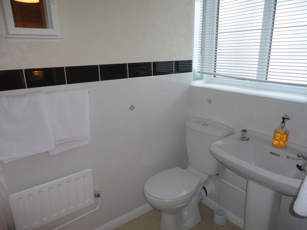 The Ivernia Hotel Skegness Room photo